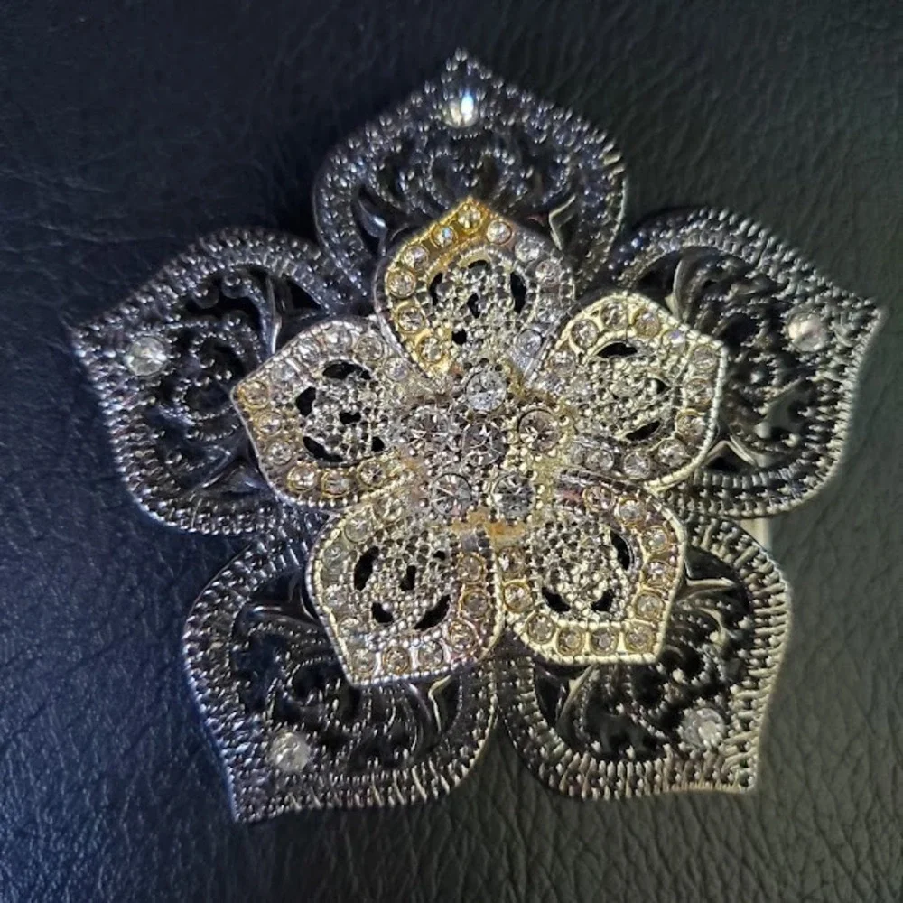 Ornate Rhinestone Filigree Flower Belt Buckle Gunmetal Silver Tone Steampunk